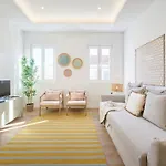Апартаменты Beachside Deluxe Terrace Apts, By Timecooler