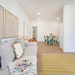 Beachside Deluxe Terrace Apts, By Timecooler Кошта-да-Капарика