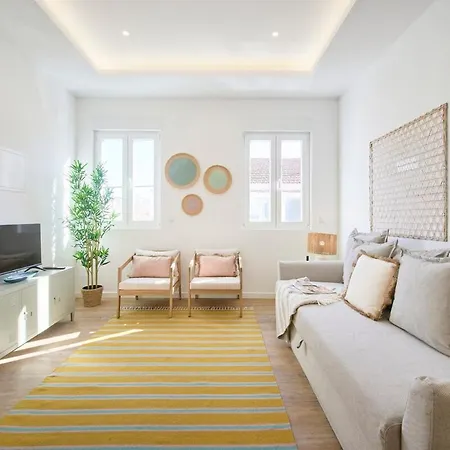 Beachside Deluxe Terrace Apts, By Timecooler Apartment