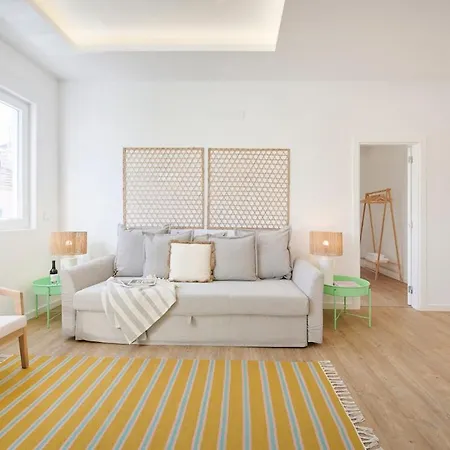 Beachside Deluxe Terrace Apts, By Timecooler Costa da Caparica