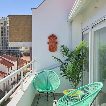 Beachside Deluxe Terrace Apts, By Timecooler Apartment