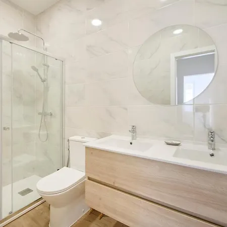 Beachside Deluxe Terrace Apts, By Timecooler Costa da Caparica