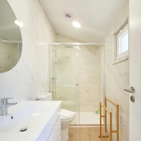 Beachside Deluxe Terrace Apts, By Timecooler *