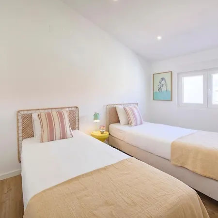 Beachside Deluxe Terrace Apts, By Timecooler Costa da Caparica