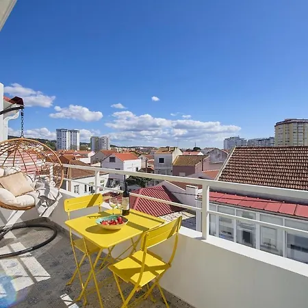 Apartment Beachside Deluxe Terrace Apts, By Timecooler *