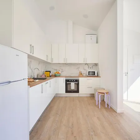 Beachside Deluxe Terrace Apts, By Timecooler * Costa da Caparica