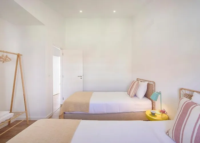 Beachside Deluxe Terrace Apts, By Timecooler Διαμέρισμα Costa de Caparica