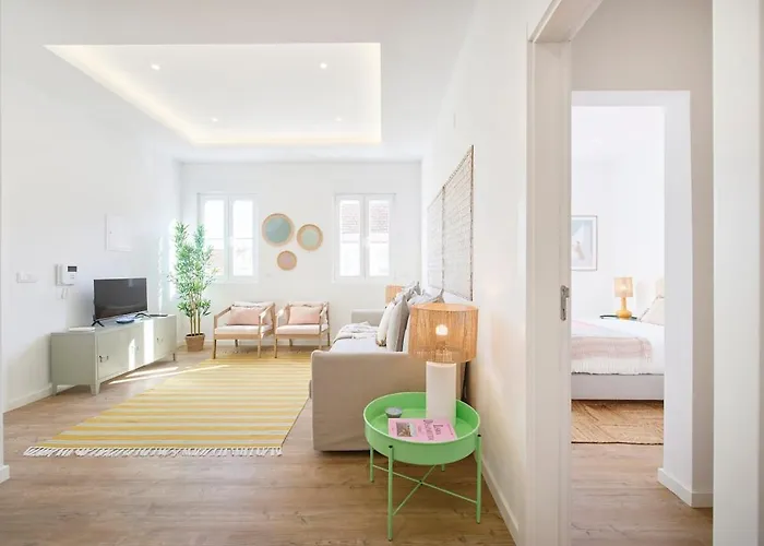 Beachside Deluxe Terrace Apts, By Timecooler